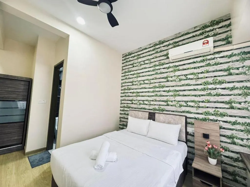 Jb Country Garden Danga Bay By J Agape Homestay Johor Bahru 0*,